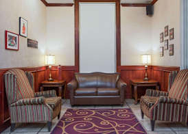 Ramada by Wyndham Red Deer Hotel & Suites 2