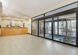 Country Inn & Suites by Radisson, Atlanta Galleria-Ballpark, GA 2
