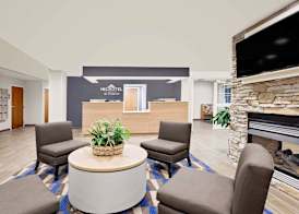 Microtel Inn & Suites by Wyndham Middletown 3