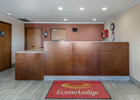 Econo Lodge Lexington Southeast 4