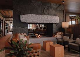 Otter Hotel 3