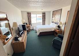 Budget inn & Suites 4