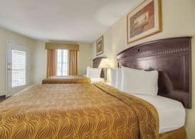 MainStay Suites Texas Medical Center-Reliant Park 4