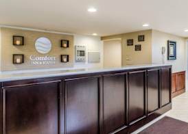 Comfort Inn & Suites West Springfield 2