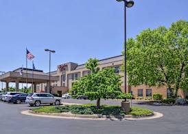 Hampton Inn Staunton 2