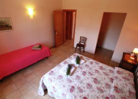 Chic Farmhouse in Montalto di Castro with Terrace 2