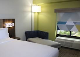 Holiday Inn Express & Suites WILSON-DOWNTOWN by IHG 5