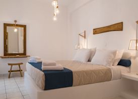 Santorini Crystal Blue Boutique Hotel 3