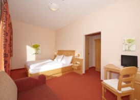 Hotel Pariente 2