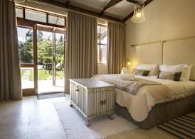 A Hilltop Country Retreat 5