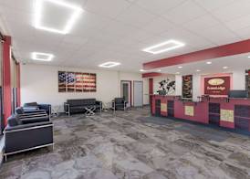 Econo Lodge Cave City 4
