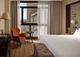 NH Collection Sevilla 3