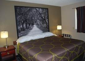 Super 8 by Wyndham Warner Robins 5