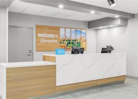 Hampton Inn Akron-Fairlawn 3