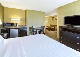 Country Inn & Suites by Radisson, Benton Harbor-St. Joseph, MI 2