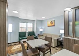 Quality Inn & Suites North Mesquite I-30 4