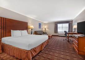Best Western Club House Inn & Suites 4