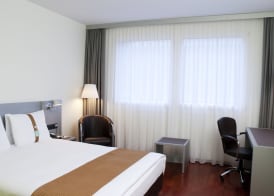 Holiday Inn ZÜRICH - MESSE by IHG 5