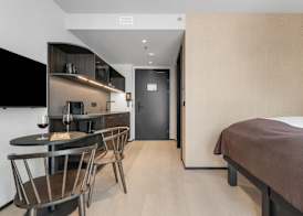 Strand Hotel Apartments 4