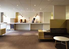 Novotel Fontainebleau Ury 4