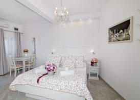 Villa Antea Apartments with Free Parking 4
