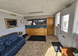 Richmond Inn and Suites 4
