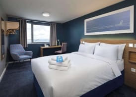 Travelodge Edinburgh Central Waterloo Place 2