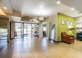 Quality Inn & Suites 4