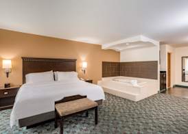 Holiday Inn Express & Suites CANTON by IHG 5