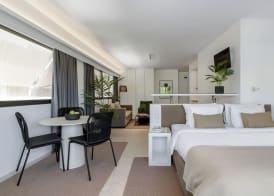Momo Suites, Acropolis by Aura Homes 4