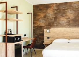 CODE ROOMS by Hotel Villa Tirreno 4