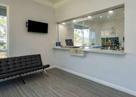 Super 8 by Wyndham San Diego Hotel Circle 3