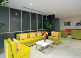 Oaks Melbourne South Yarra Suites 3