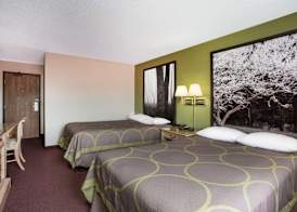 Super 8 by Wyndham Salem VA 5