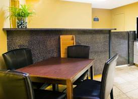 Days Inn by Wyndham Camilla 2