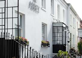 The Abbey Town House 5