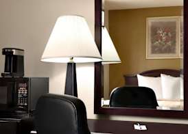 Travelodge by Wyndham La Porte/Michigan City Area 5