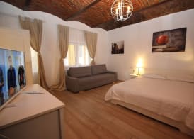 92 Residence 3