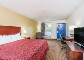 Days Inn by Wyndham Reidsville 4