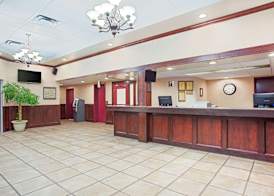 Ramada by Wyndham Red Deer Hotel & Suites 3