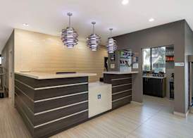 Best Western Plus Gardena-Los Angeles Inn & Suites 4