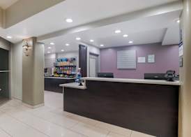 Best Western Plus Commerce Hotel 2