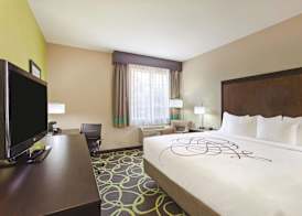 La Quinta by Wyndham Los Banos 4