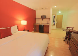 Days Inn by Wyndham Calumet Park 4
