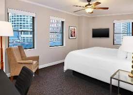 Selina Chicago 5