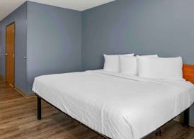 Extended Stay America Select Suites - Cleveland - Airport 4