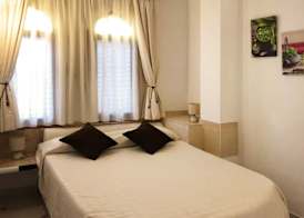 Granada Apartments Familiar Deluxe 4