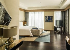Four Seasons Hotel Dubai International Financial Centre 5