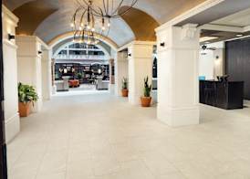 Embassy Suites by Hilton Orlando North 4