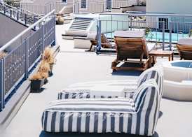 Akron Ariston Suites 4